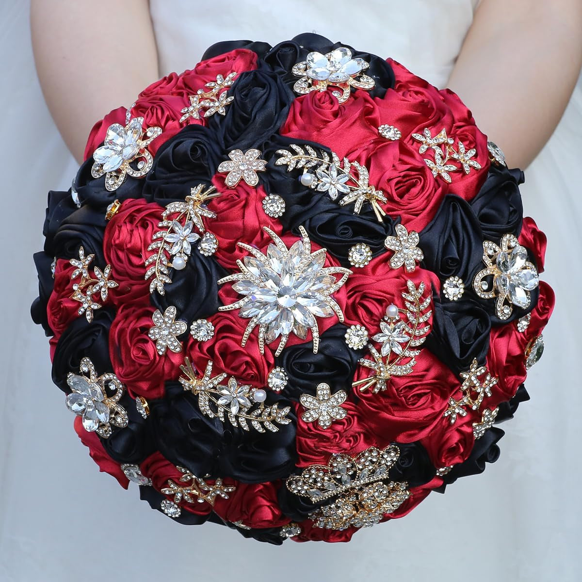 Handmade Wedding Flowers Bouquet round Holding Bridal Bouquet Artificial Satin Roses Bunch for Bride Bridesmaid Wedding Quinceanera