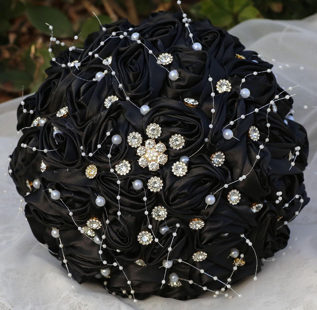 Bridal Wedding Bouquet round Bling Brooch Bouquet Throw Toss Artificial Rose Flower Bunch for Bride Bridesmaid Wedding Quinceanera(White & Black, 7.5")