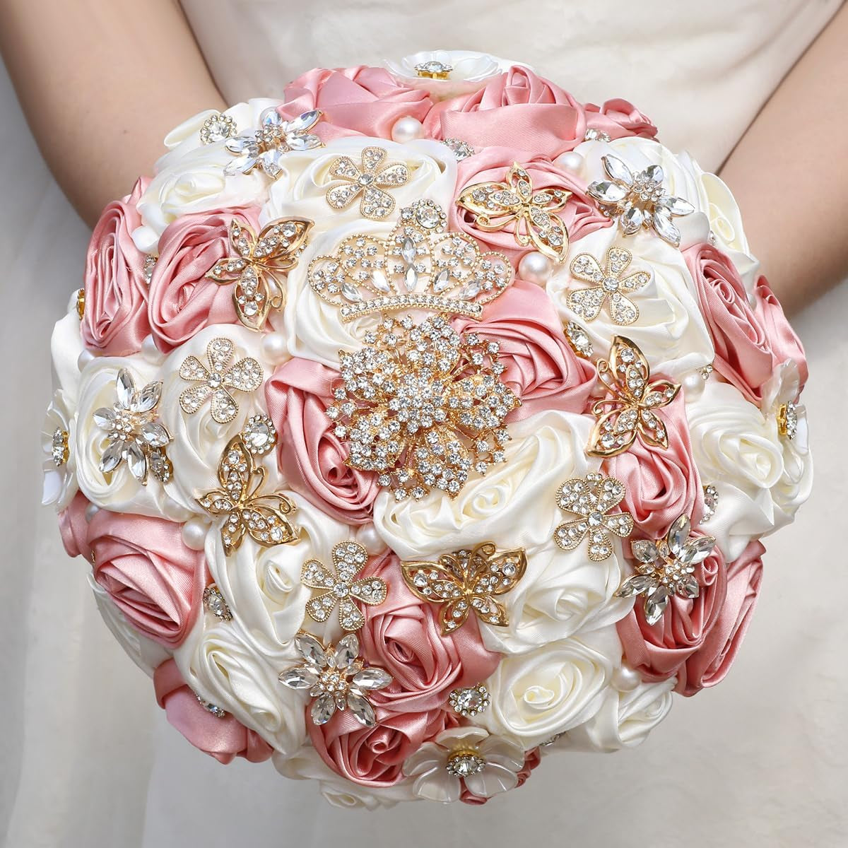Handmade Wedding Flowers Bouquet round Holding Bridal Bouquet Artificial Satin Roses Bunch for Bride Bridesmaid Wedding Quinceanera