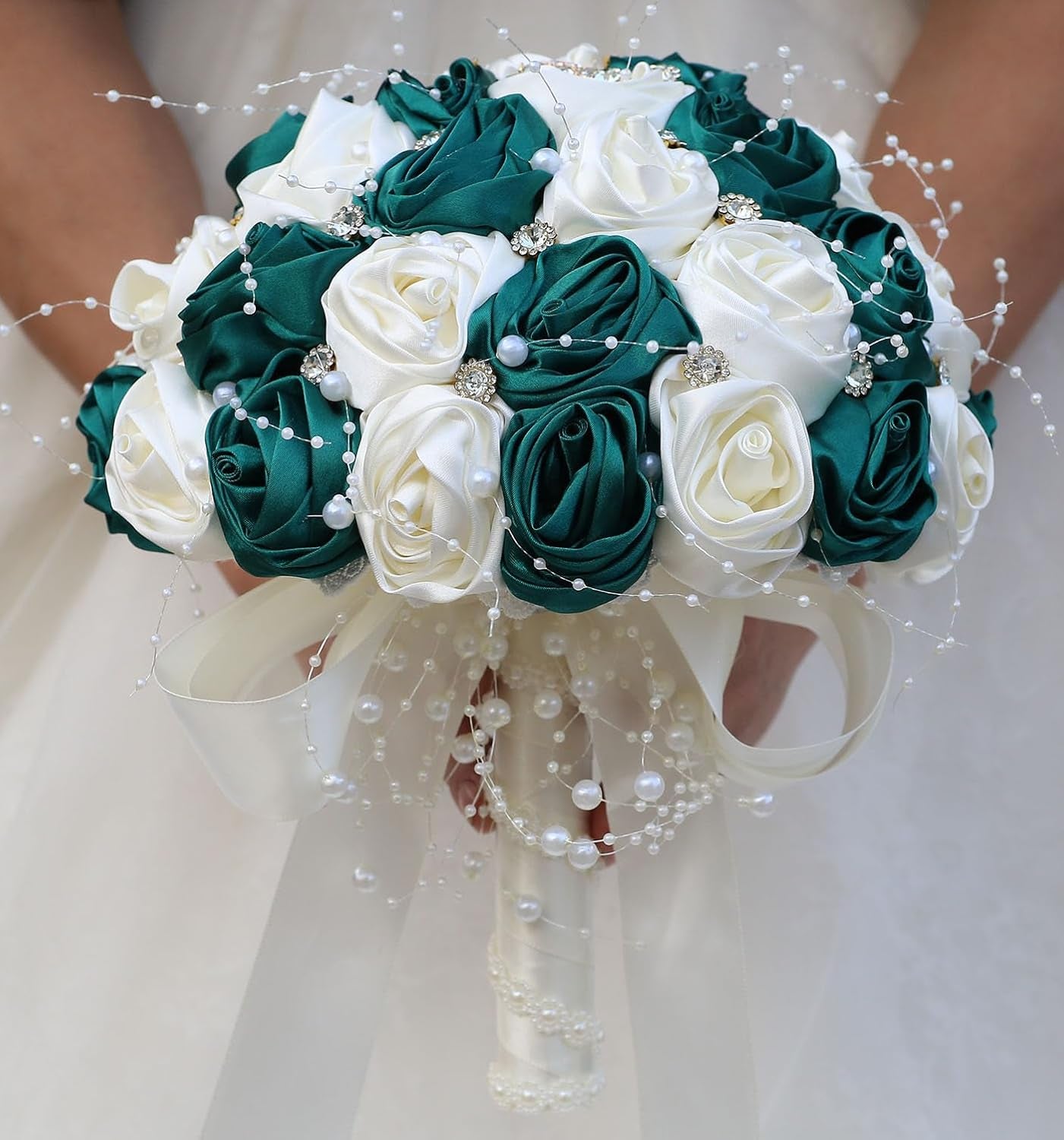 Bridal Wedding Bouquet round Bling Brooch Bouquet Throw Toss Artificial Rose Flower Bunch for Bride Bridesmaid Wedding Quinceanera(White & Black, 7.5")