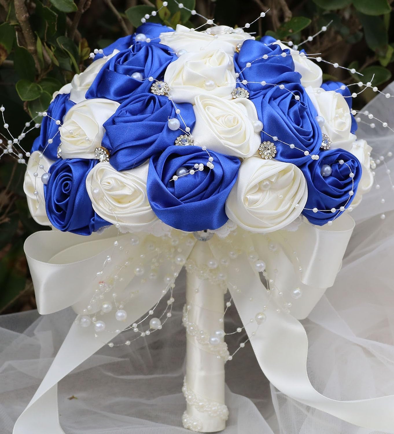 Bridal Wedding Bouquet round Bling Brooch Bouquet Throw Toss Artificial Rose Flower Bunch for Bride Bridesmaid Wedding Quinceanera(White & Black, 7.5")