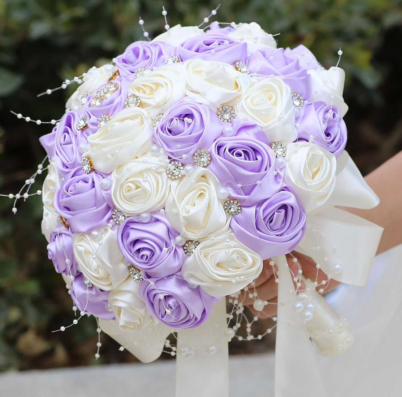 Bridal Wedding Bouquet round Bling Brooch Bouquet Throw Toss Artificial Rose Flower Bunch for Bride Bridesmaid Wedding Quinceanera(White & Black, 7.5")