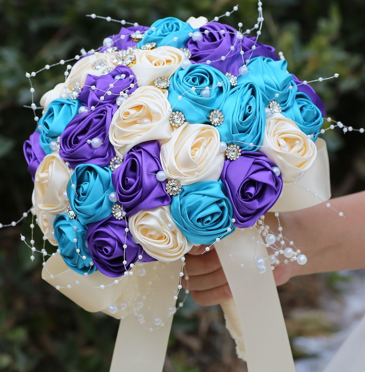 Bridal Wedding Bouquet round Bling Brooch Bouquet Throw Toss Artificial Rose Flower Bunch for Bride Bridesmaid Wedding Quinceanera(White & Black, 7.5")
