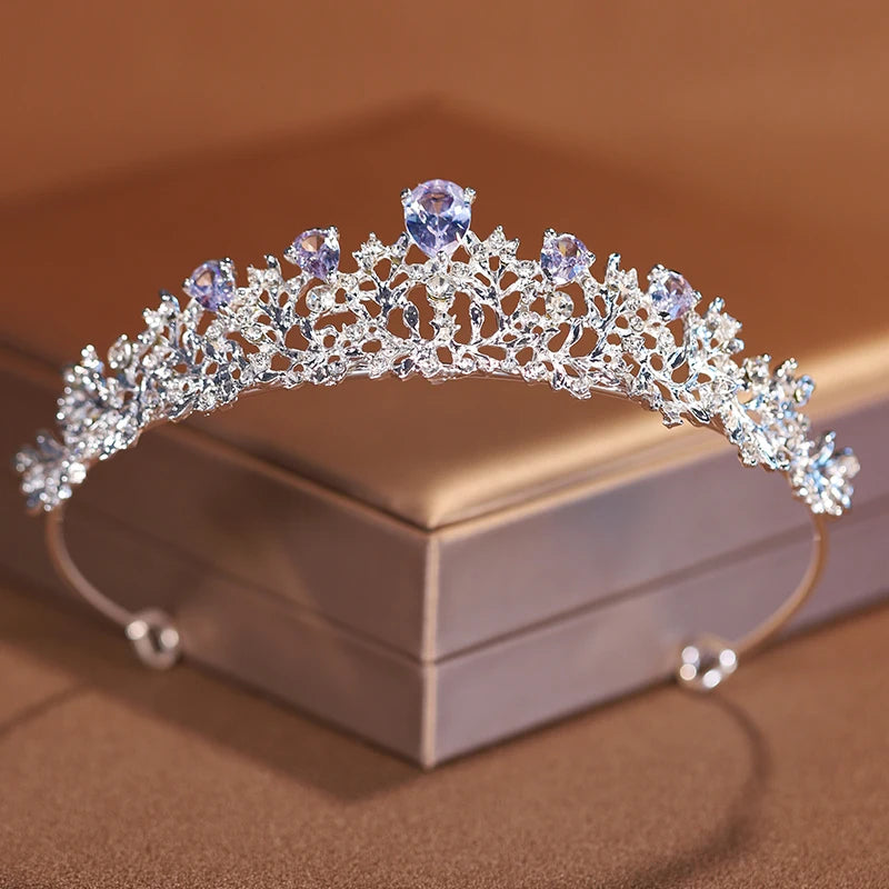 Silver Bridal Crown & Tiara – Elegant Women’s Wedding Headwear for Brides, Birthdays & Special Occasions