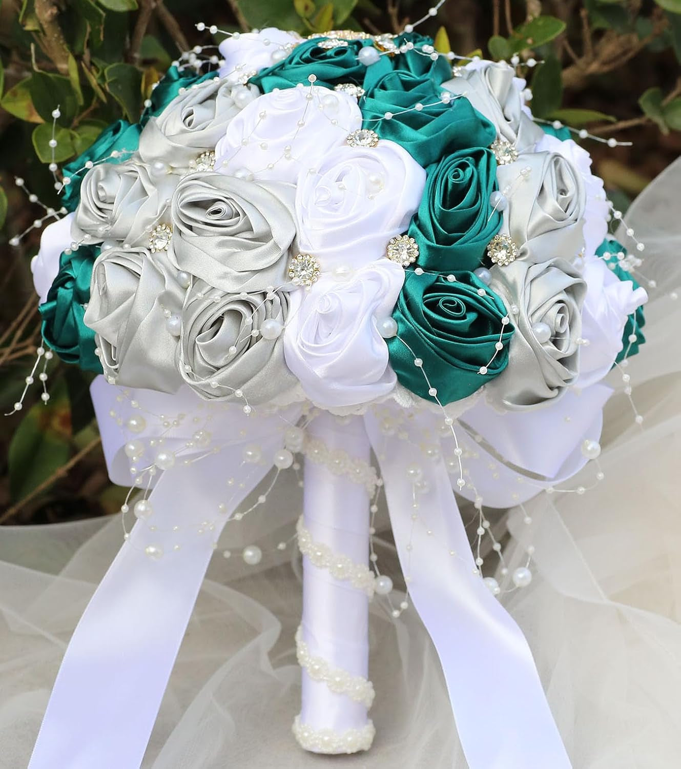 Bridal Wedding Bouquet round Bling Brooch Bouquet Throw Toss Artificial Rose Flower Bunch for Bride Bridesmaid Wedding Quinceanera(White & Black, 7.5")