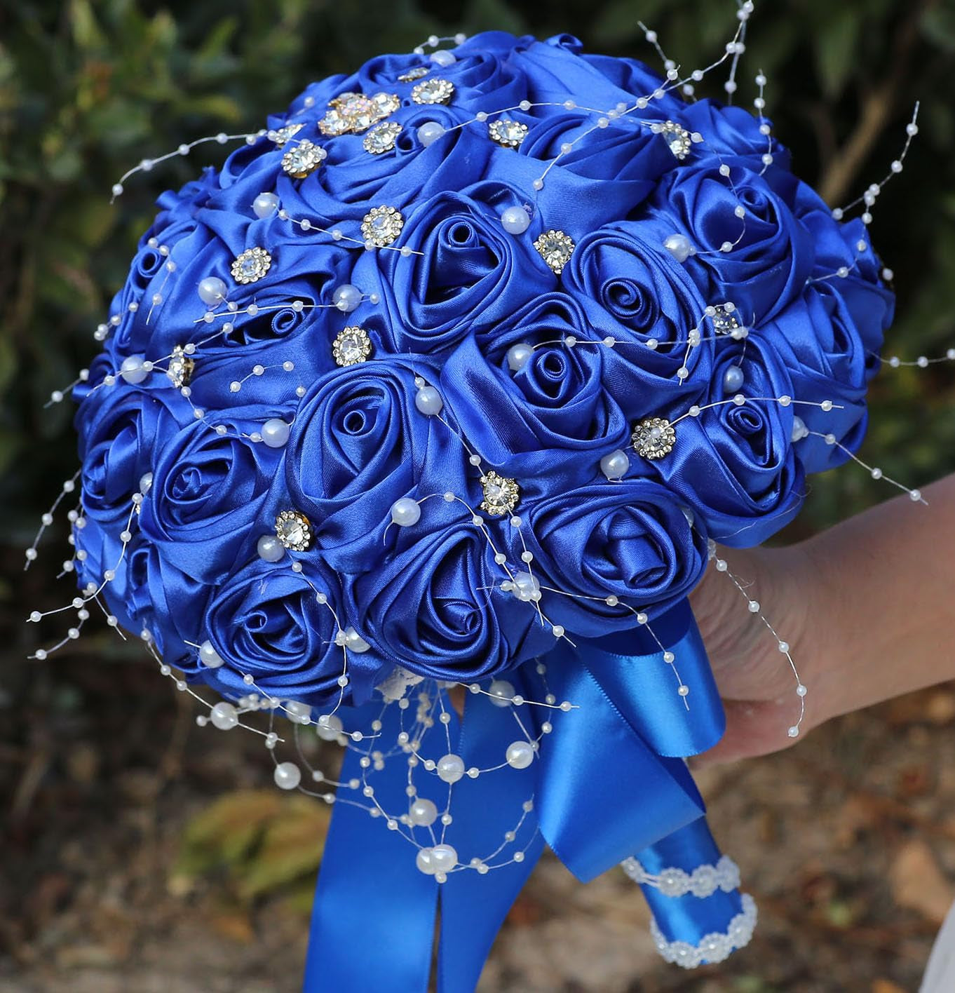 Bridal Wedding Bouquet round Bling Brooch Bouquet Throw Toss Artificial Rose Flower Bunch for Bride Bridesmaid Wedding Quinceanera(White & Black, 7.5")