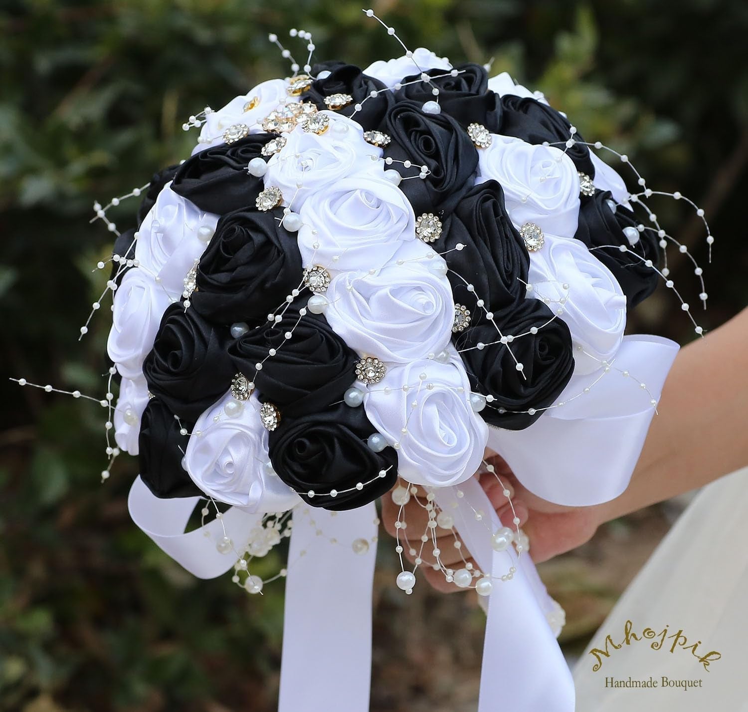 Bridal Wedding Bouquet round Bling Brooch Bouquet Throw Toss Artificial Rose Flower Bunch for Bride Bridesmaid Wedding Quinceanera(White & Black, 7.5")