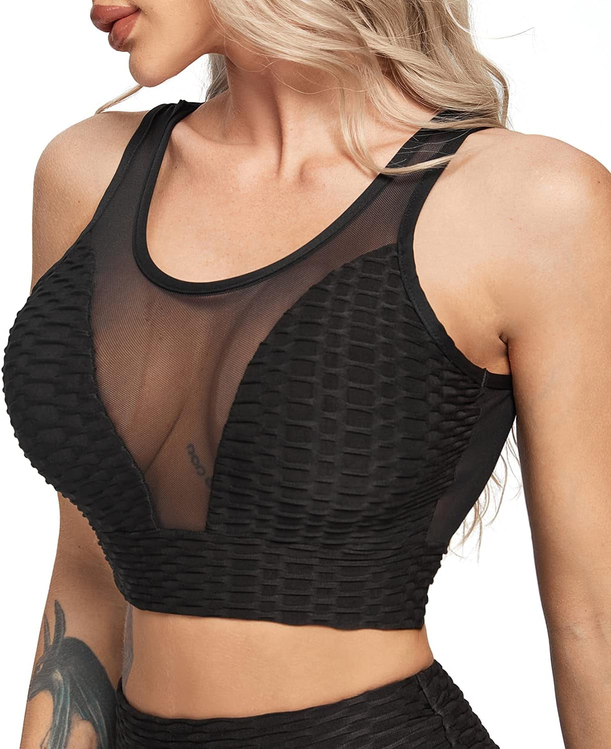 Chic Textured Tank Sports Bra Mid-Impact Support Yoga Crop for Ultimate Gym Style